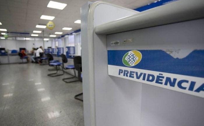 INSS paga aposentados e pensionistas a partir de segunda-feira (25)