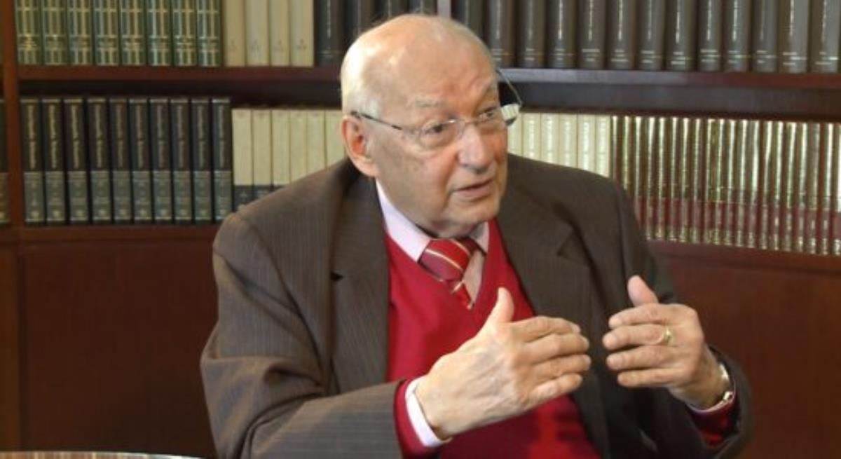 Ives Gandra classifica decisão de Moraes como “censura prévia”